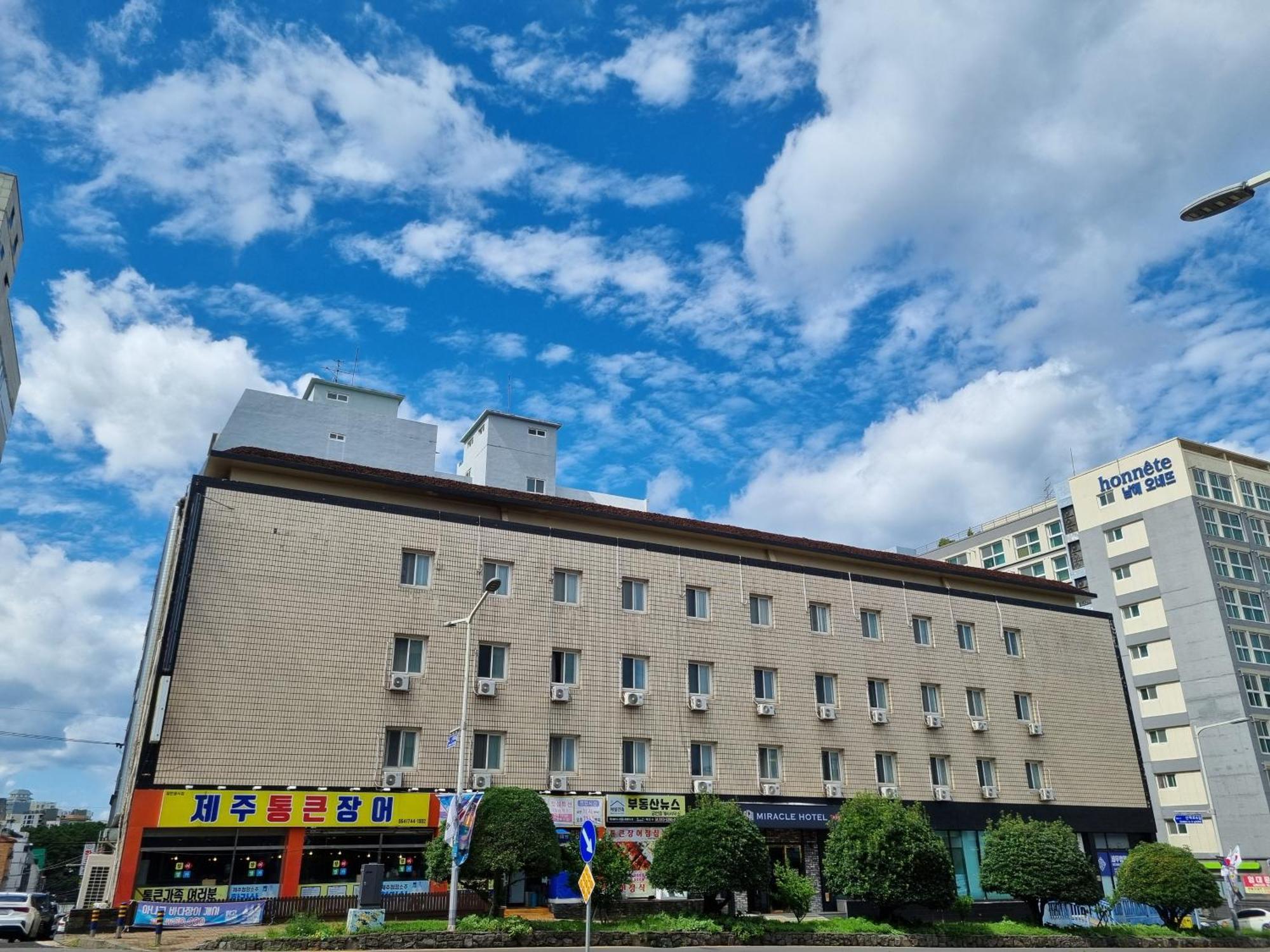 Jeju Miracle Hotel Eksteriør bilde